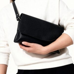 کیف دوشی چرم طبیعی آروین چرم کد AR-136